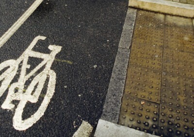 The behaviour of teenage cyclists at t-junctions